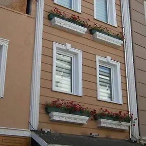 tiny-turquoise.istanbul-turkeyhotels.com/